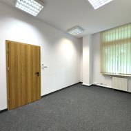 6 pomieszczeń biurowych 86 m2 klima parking