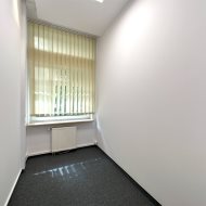 6 pomieszczeń biurowych 86 m2 klima parking
