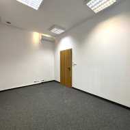 6 pomieszczeń biurowych 86 m2 klima parking