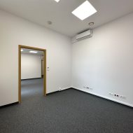 6 pomieszczeń biurowych 86 m2 klima parking