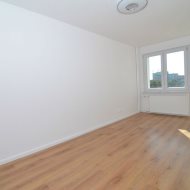 2pok. 49m2 3800PLN + czynsz900 +energia widok park