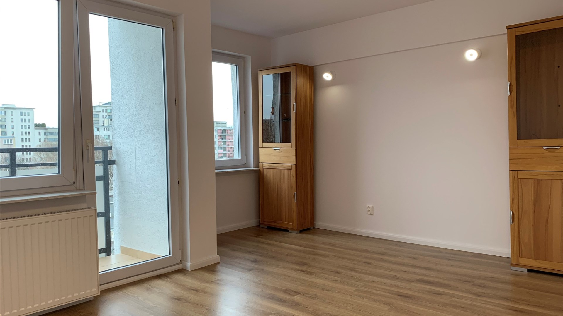 2pok. 49m2 3800PLN + czynsz900 +energia widok park