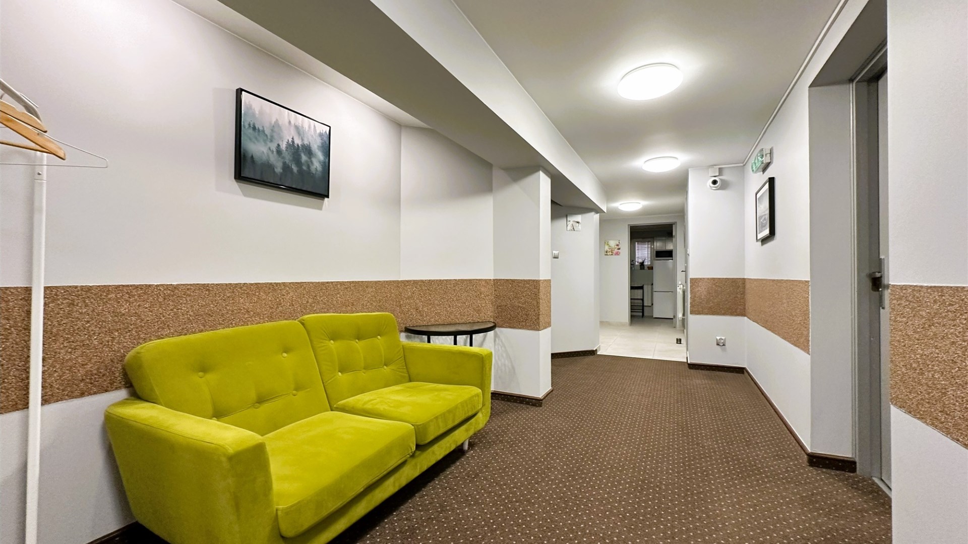 2 pom. biurowe 34 m2 duży parking klima