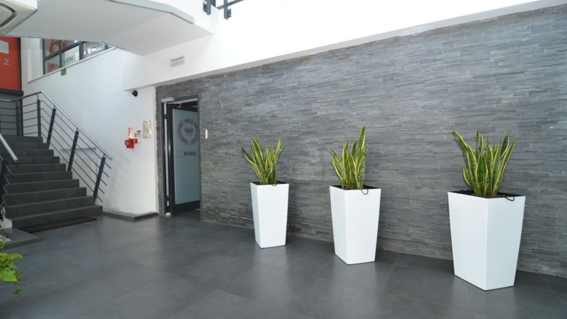 open space 68m2 z przyłączem wod.kan. klimatyzacja