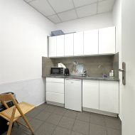 4 pokoje biurowe 65 m2 klima parking
