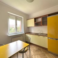 5 pom. biurowych 110,40 m2 z miejscem w garażu 