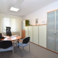 pomieszczenie biurowe 20 m2 parking