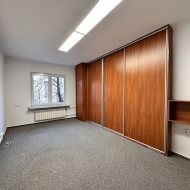 pomieszczenie biurowe 20 m2 parking