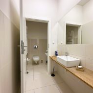 4 pomieszczenia biurowe 72 m2 parking klimatyzacja