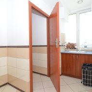 pomieszczenie biurowe 12,6 m2 parking klimatyzacja