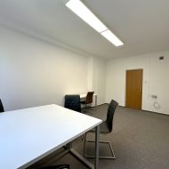 pomieszczenie biurowe 20 m2 parking