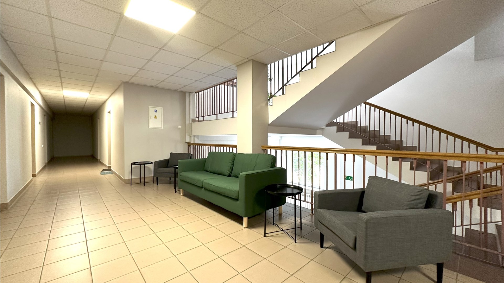 2 pomieszczenia biurowe 40 m2 parking