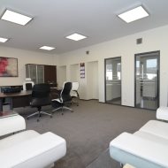 pomieszczenia biurowe z 35 m2 klima parking