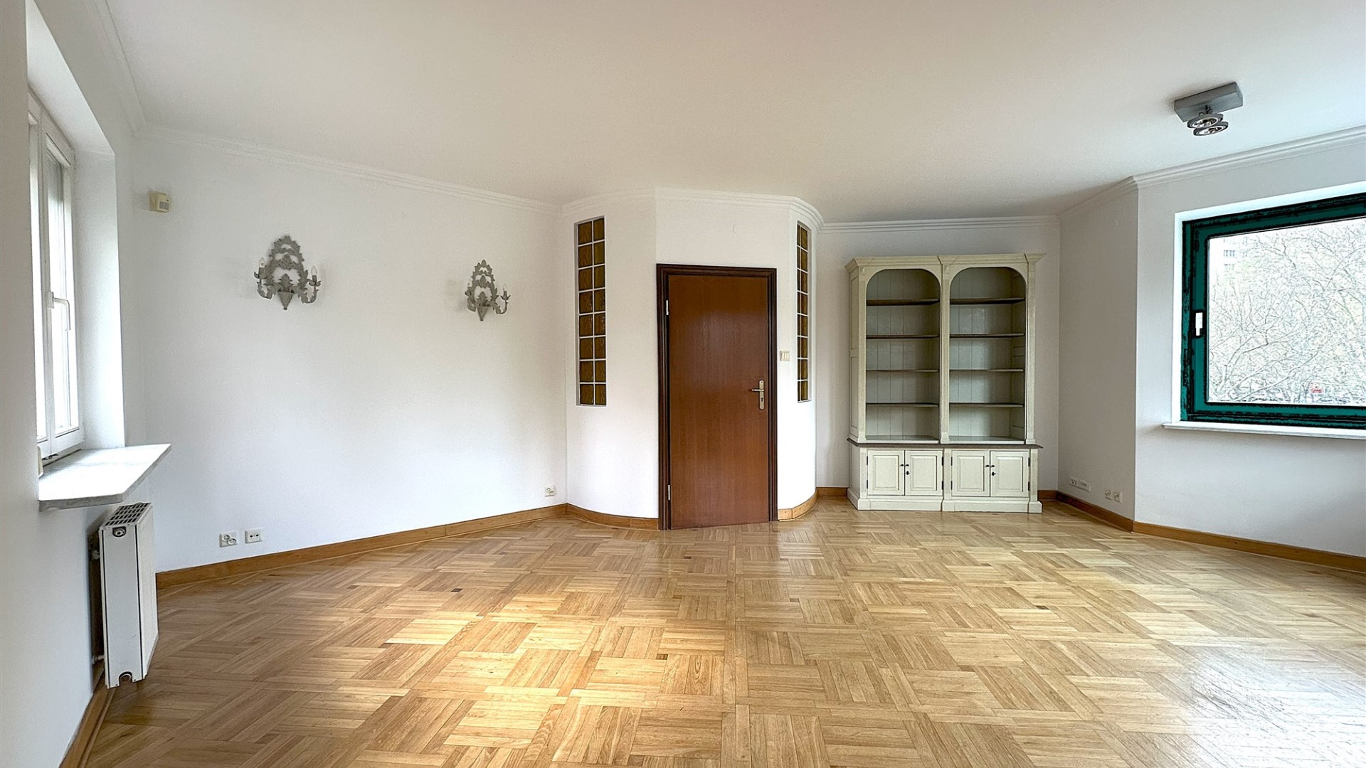 120 m2 garaż komórka Mokotów ul. Śródziemnomorska 