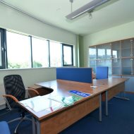 Magazyn 193,75 m2 parter + biuro 204,71 m2 piętro