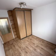 2 pokoje 38 m2 piwnica dedykowane m. postojowe