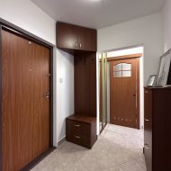 2 pokoje 38 m2 piwnica dedykowane m. postojowe