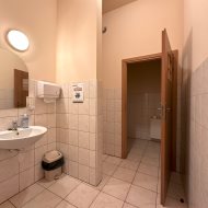 obiekt magazynowy 2686m2 działka 8222m2