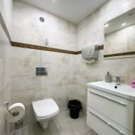 580m2 biurowiec 30 m. postojowych światłowód klima