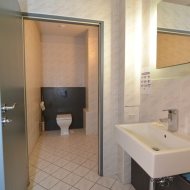 Magazyn 193,75 m2 parter + biuro 204,71 m2 piętro