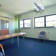 Magazyn 193,75 m2 parter + biuro 204,71 m2 piętro