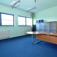 Magazyn 193,75 m2 parter + biuro 204,71 m2 piętro