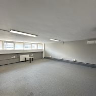 172 m2 pow. usługowa parter witryna parking