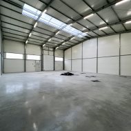 do wynajecia magazyn 250 m2 