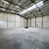 do wynajecia magazyn 250 m2 