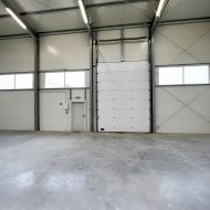 do wynajecia magazyn 250 m2 