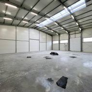 do wynajecia magazyn 250 m2 