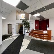 pomieszczenie biurowe 12,41 m2 klima parking