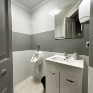 2 pom. biurowe 34 m2 duży parking klima