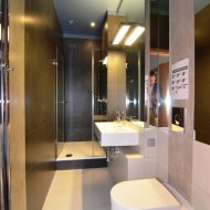 Magazyn 193,75 m2 parter + biuro 204,71 m2 piętro