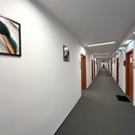 do wynajęcia pom. biurowe 12,68 m2 klima parking