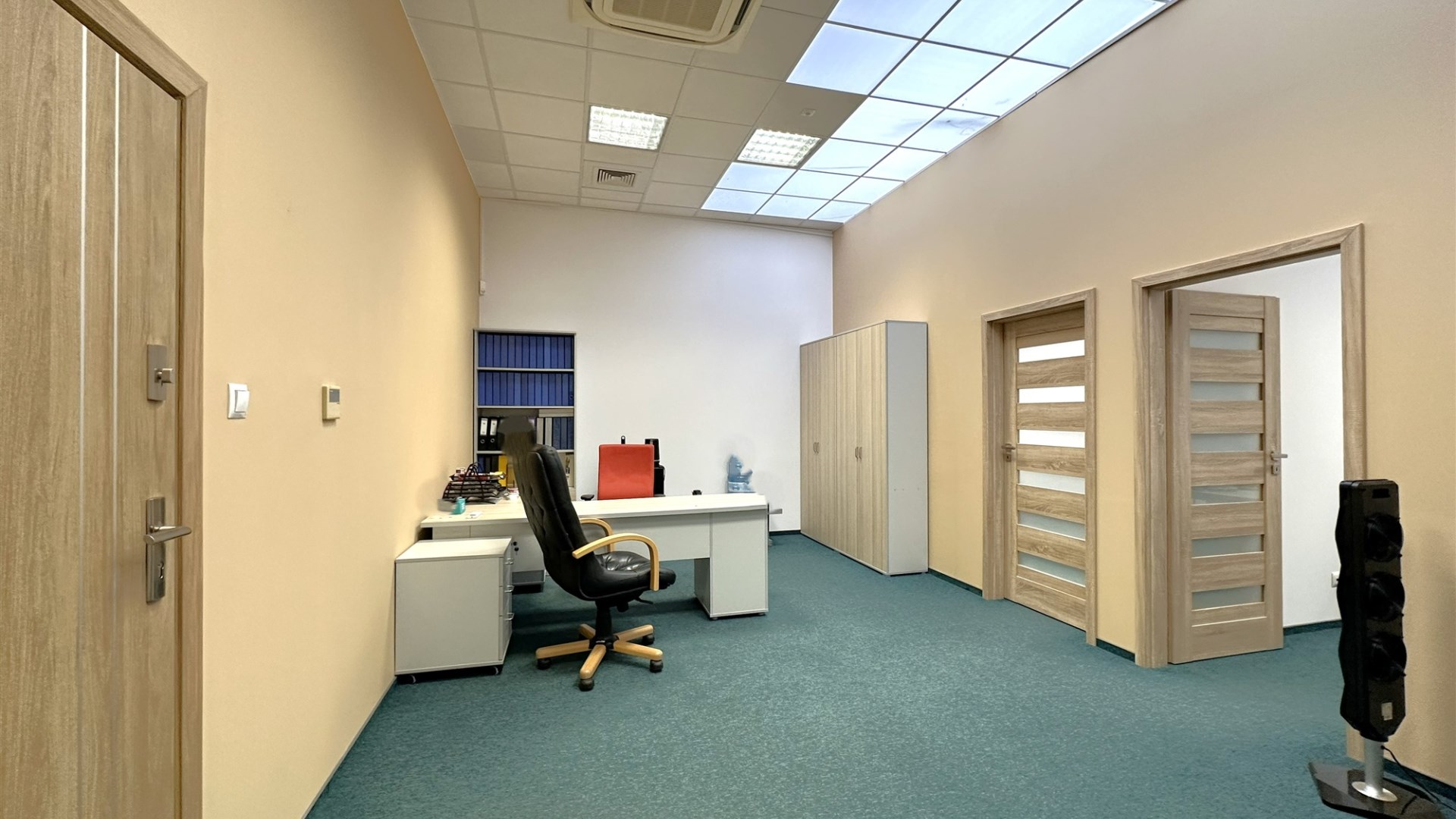 6 pom. biurowych 114 m2 klimatyzacja parking