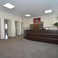 pomieszczenie biurowe 24 m2 klima parking