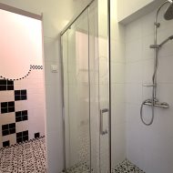 120m2- 5 pokoi- wysokość pom. 2,8m- garaż komórka 