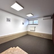 2 pom. biurowe 34 m2 duży parking klima