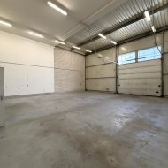  biuro 263,51 m2 piętro + magazyn 138,20 m2 parter