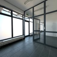  biuro 263,51 m2 piętro + magazyn 138,20 m2 parter