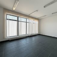  biuro 263,51 m2 piętro + magazyn 138,20 m2 parter