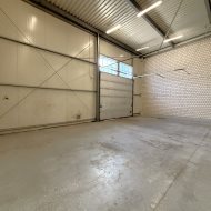  biuro 263,51 m2 piętro + magazyn 138,20 m2 parter