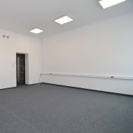 2 pomieszczenia biurowe 48 m2 parking