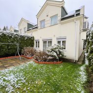 Segment skrajny 126m2 działka 235m2 garaż klima