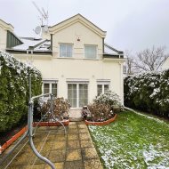 Segment skrajny 126m2 działka 235m2 garaż klima