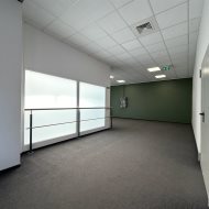 320 m2 pom. biurowo-magazynowe klima parking