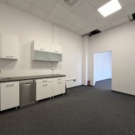 320 m2 pom. biurowo-magazynowe klima parking