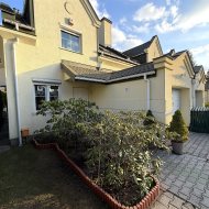 Segment skrajny 126m2 działka 235m2 garaż klima