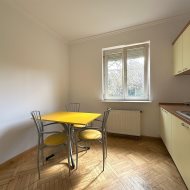 120m2- 5 pokoi- wysokość pom. 2,8m- garaż komórka